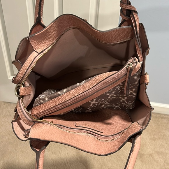 Jessica Simpson Purse - Picture 1 of 3